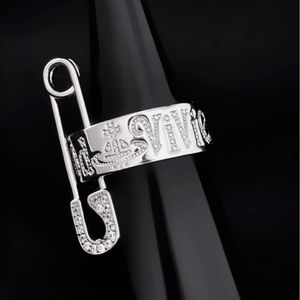 Vivienne Westwood Vernon ring